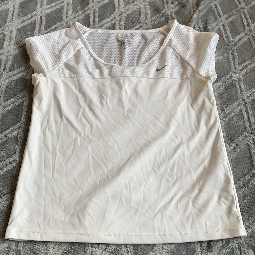 Nike tee